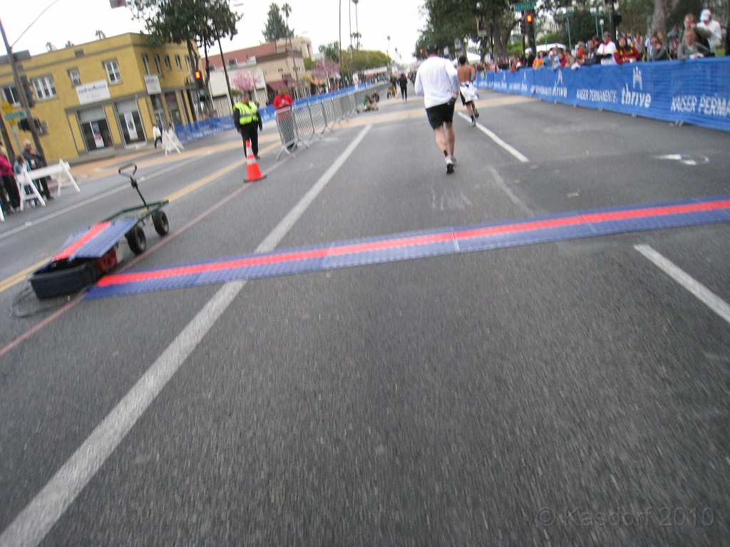 Pasadena Marathon California 2010-02 0640.jpg - The Pasadena California Marathon - 2010.